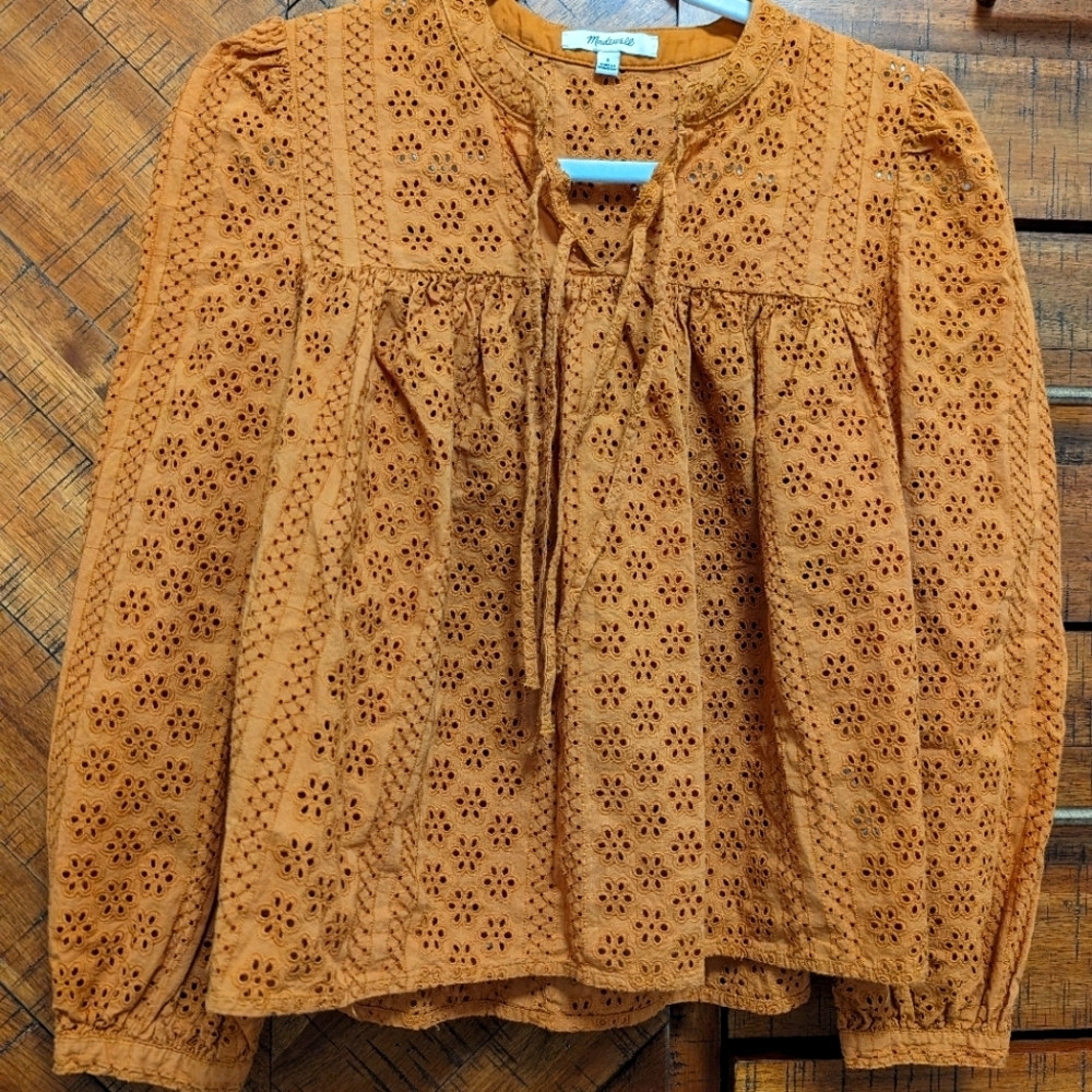 Madewell eyelet peasant top in sweet potato - Picture 6 of 6